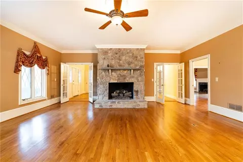 Living - 4457 Ridgegate Dr, Peachtree Corners, GA 30097 photo 2 of 13