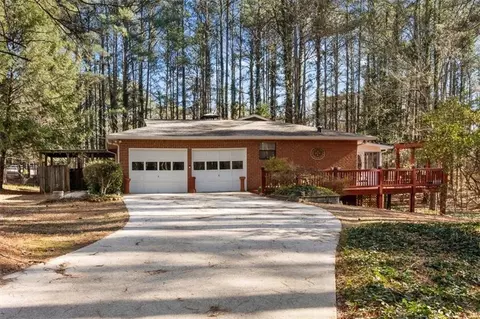 4619 Knollwood Dr NW, Acworth, GA 30101