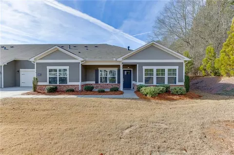 2476 Rathburn Cir, Loganville, GA 30052