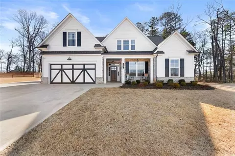 84 Martha Ann Ave, Winder, GA 30680