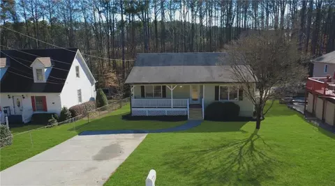 122 W South St, Canton, GA 30114