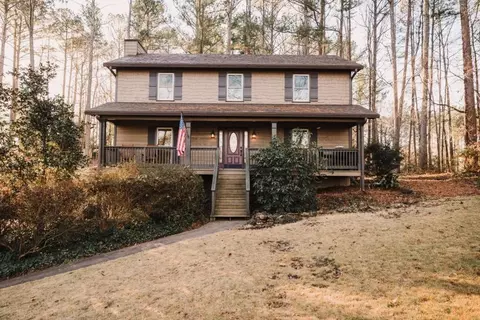 600 Hickory Creek Ln, Woodstock, GA 30188