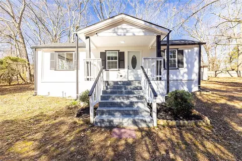 6197 Union Grove Rd, Lithia Springs, GA 30122