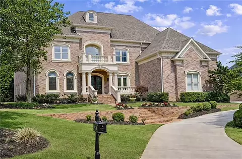 8295 St Marlo Fairway Dr, Duluth, GA 30097