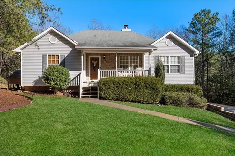 16 Wesley Mill Dr, Adairsville, GA 30103