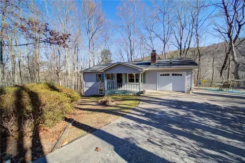 508 Windy Acres Rd, Cleveland, GA 30528