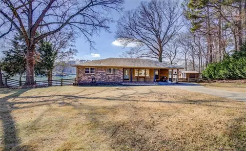 40 Spillers Ln, Covington, GA 30014