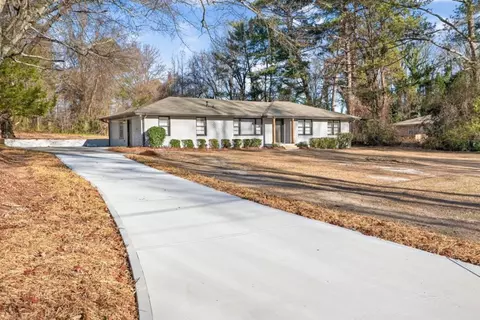 2569 Poplar St, Snellville, GA 30078