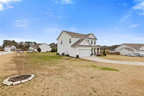 117 Bowman Ct, Statham, GA 30666 photo 3