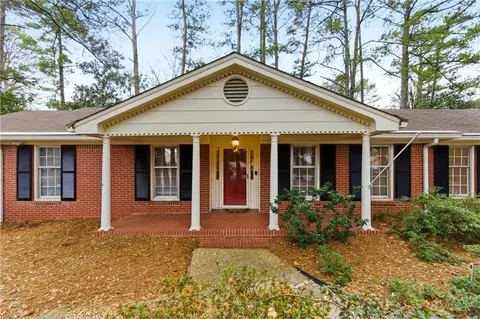 3698 Embry Cir, Chamblee, GA 30341