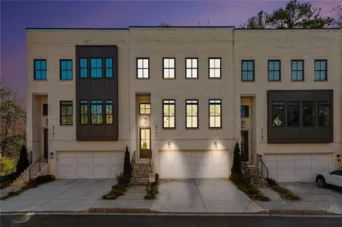 2149 Druid Fields Ln, Decatur, GA 30033