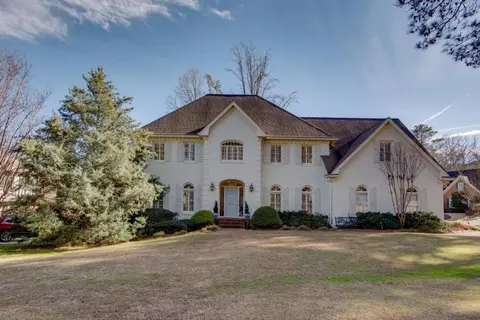 305 Aldenshire Pl, Sandy Springs, GA 30350