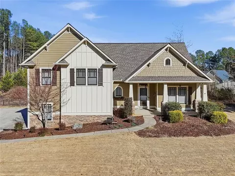 60 Independence Ave, Dallas, GA 30132