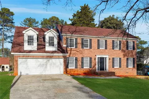 4043 Colonial Dr SW, Lilburn, GA 30047