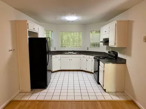 3763 Soapstone Rd, Decatur, GA 30034 photo 4