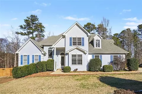 180 Butterfield Ln, Fayetteville, GA 30214