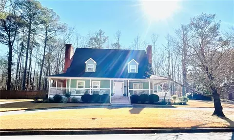 3500 Eagle Landing Dr, Snellville, GA 30039