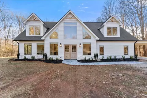 945 Hunter Rd, Jefferson, GA 30549