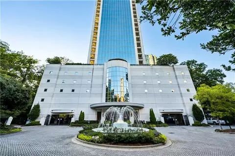 2828 Peachtree Rd NW #2502, Atlanta, GA 30305