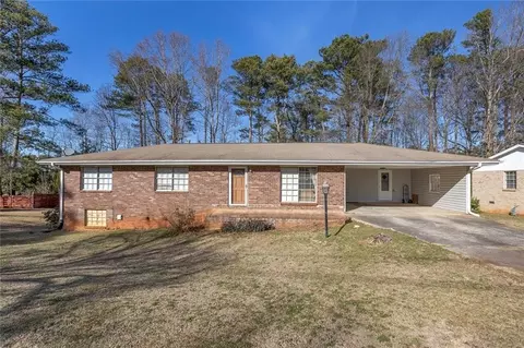 2075 Pinevale Dr NE, Marietta, GA 30066