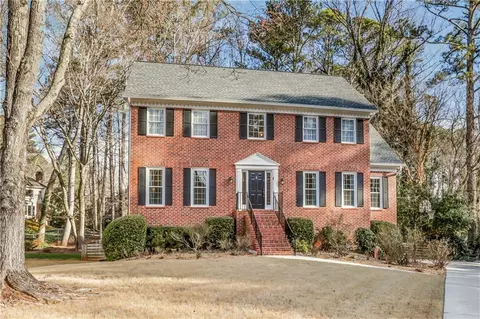 2405 Kimbrough Ct, Sandy Springs, GA 30350