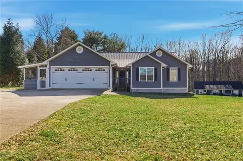 1000 Blair Rd, Mount Airy, GA 30563