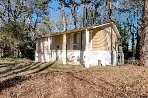 4362 Long Pines Ct, Tucker, GA 30084