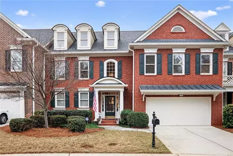 471 Vinings Estates Dr SE, Mableton, GA 30126