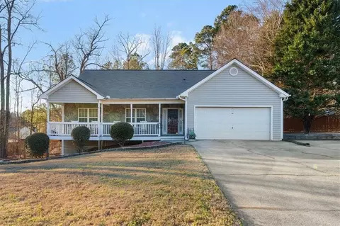 1206 Brim Bay Ct, Loganville, GA 30052