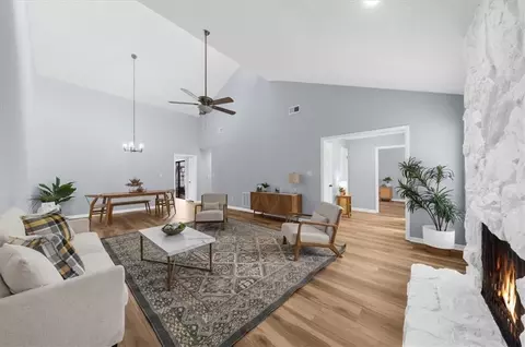 688 Serramonte Dr, Marietta, GA 30068