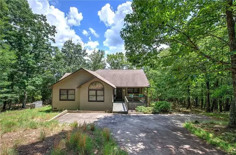1379 Little Hendricks Mountain Rd, Jasper, GA 30143