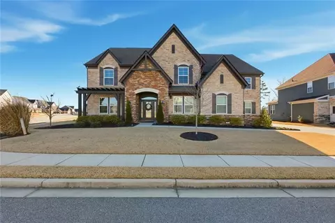 13 Clearwater Ct, Hoschton, GA 30548
