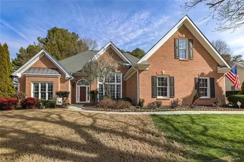 1224 Spruce Creek Ln, Lawrenceville, GA 30045
