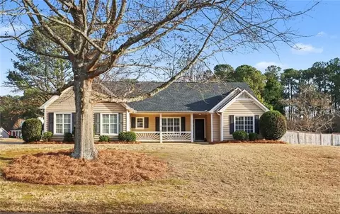 2660 Tribble Gates Dr, Loganville, GA 30052