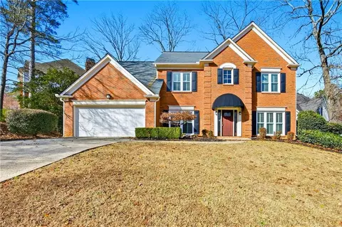 120 Willow Brook Dr, Roswell, GA 30076