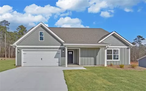 310 Park Place Dr, Lavonia, GA 30553