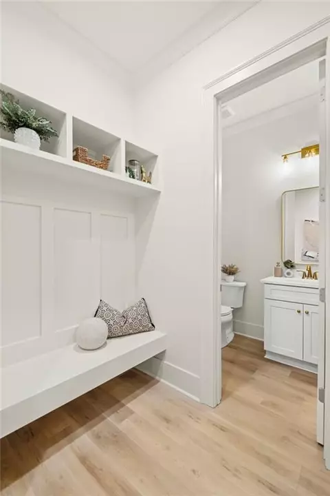 Entry Way - 2001 Epperson Rd, Canton, GA 30115 photo 6 of 9