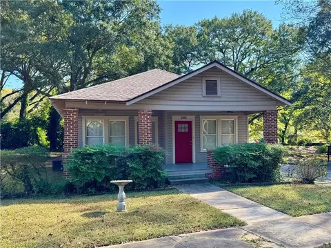 2482 Maple St, East Point, GA 30344