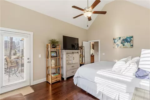 Bedroom - 40 E Second St, Newnan, GA 30263 photo 3 of 11