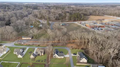 View/Area - 40 E Second St, Newnan, GA 30263 photo 2 of 3