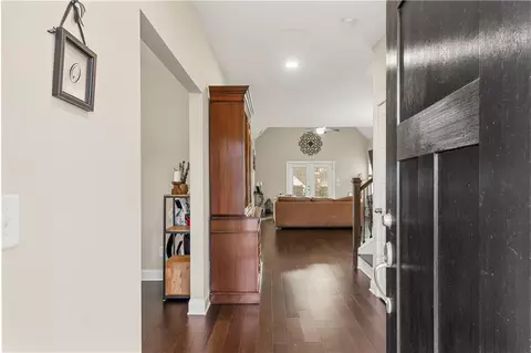Entry Way - 40 E Second St, Newnan, GA 30263 photo 1 of 2