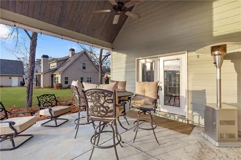 Exterior - 40 E Second St, Newnan, GA 30263 photo 5 of 16