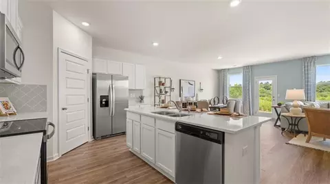 Kitchen - 207 Cattle Dr, Perry, GA 31069 photo 2 of 4