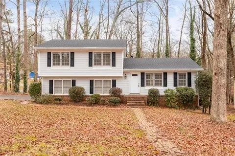 584 Fieldstream Way, Lawrenceville, GA 30044