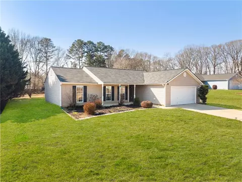 973 Vera Ct, Winder, GA 30680