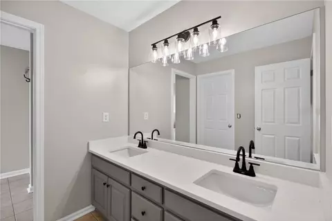 Bath - 179 Kelley Loop, Buchanan, GA 30113 photo 3 of 3