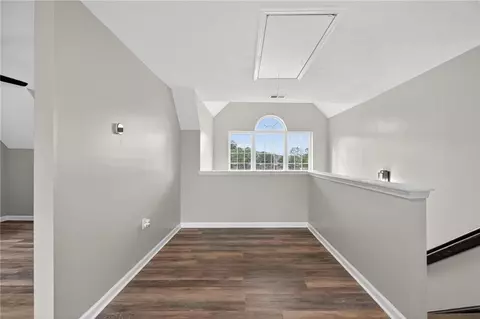 Entry Way - 179 Kelley Loop, Buchanan, GA 30113 photo 5 of 6