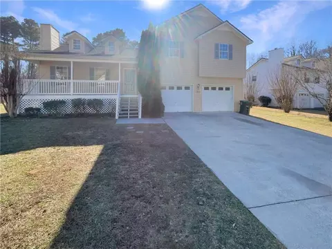 180 Honeysuckle Dr SE, Calhoun, GA 30701
