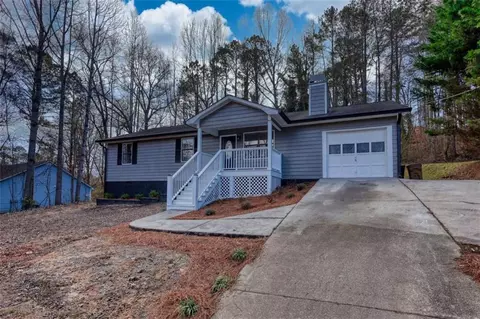 85 Valley Dr, Stockbridge, GA 30281