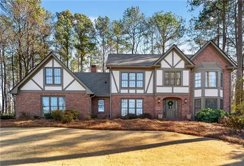 720 Amster Green Dr, Atlanta, GA 30350